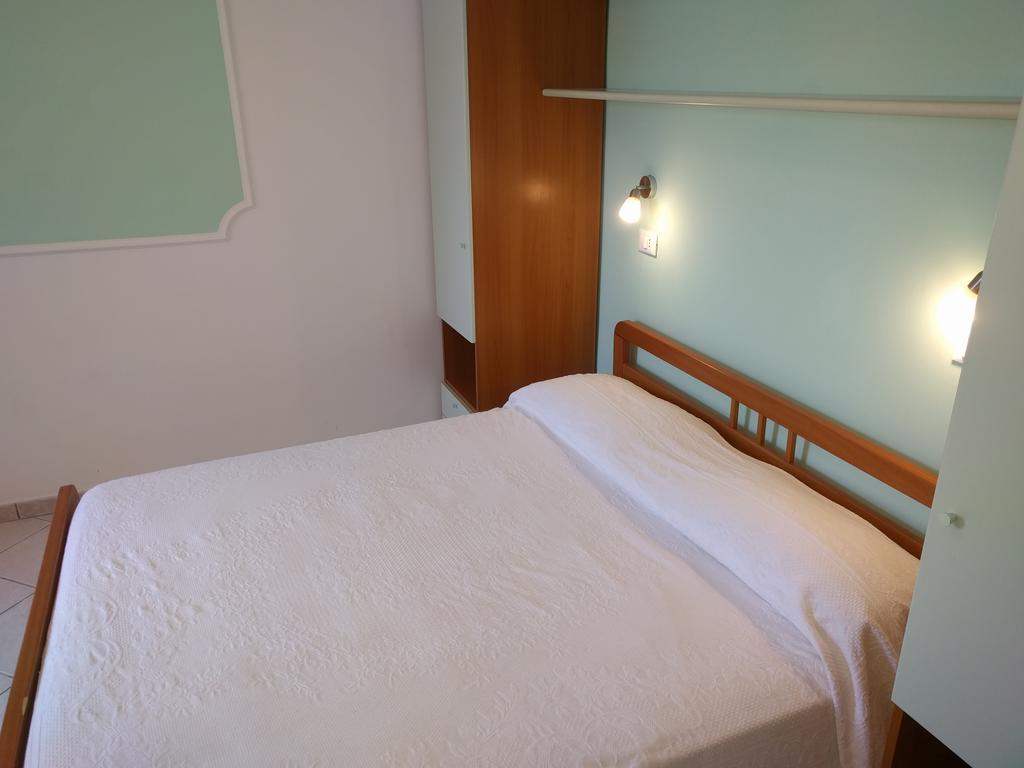 เรซิเดนเช จาร์ดิโน เดล โซเล Aparthotel Forio  ภายนอก รูปภาพ